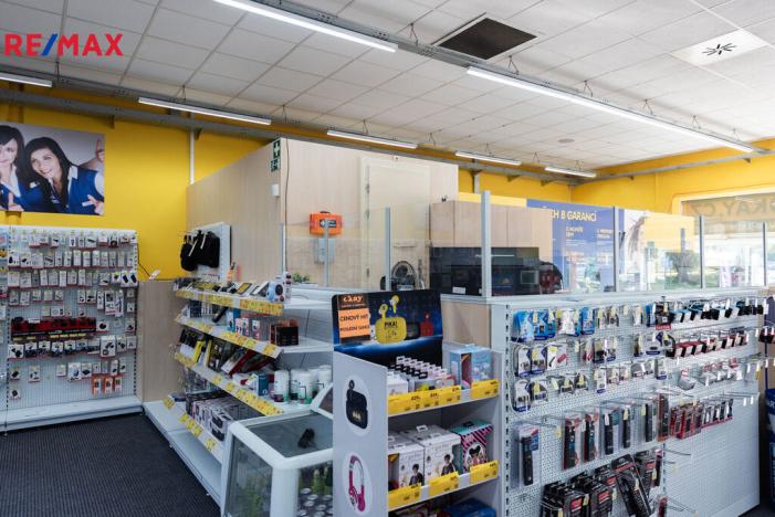 Prodej obchodního prostoru, Ústí nad Labem - Všebořice, Podhoří, 1714 m2