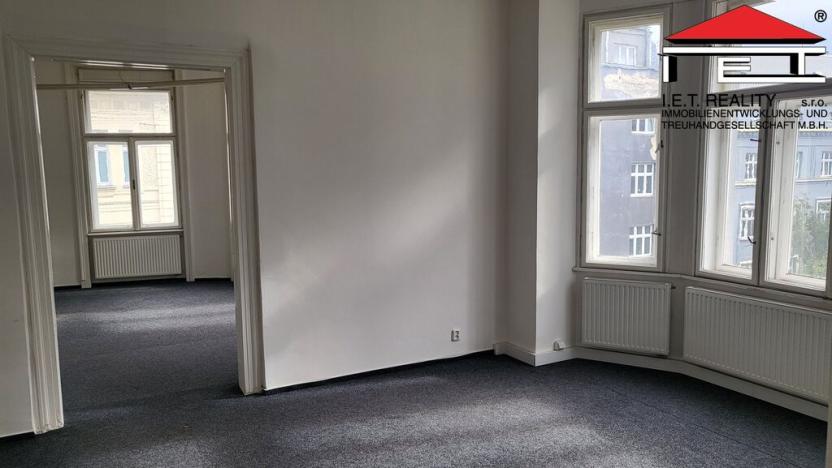 Pronájem kanceláře, Ostrava - Moravská Ostrava, Čs. legií, 185 m2