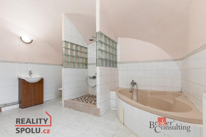 Prodej rodinného domu, Razová, 238 m2