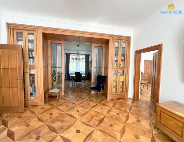 Prodej rodinného domu, Praha - Hodkovičky, V lučinách, 407 m2