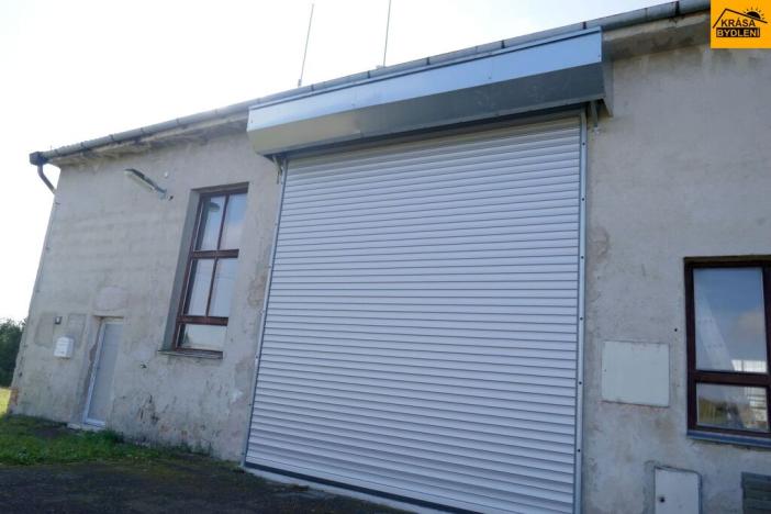 Prodej komerční nemovitosti, Moravec, 3983 m2