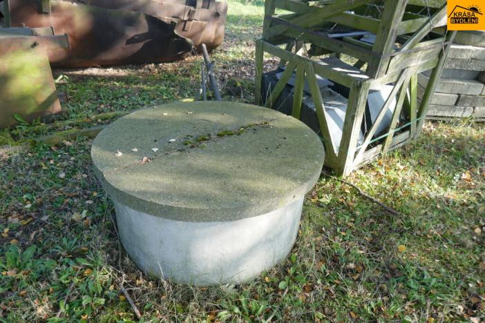 Prodej komerční nemovitosti, Moravec, 3983 m2