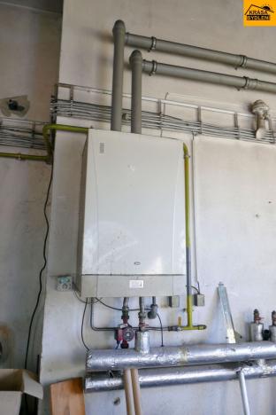 Prodej komerční nemovitosti, Moravec, 3983 m2