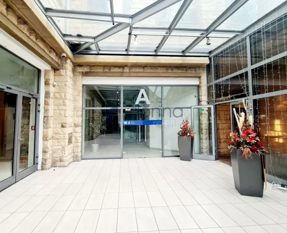 Pronájem kanceláře, Praha - Staré Město, Na příkopě, 188 m2