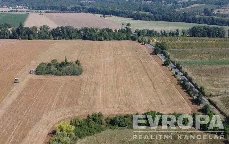 Prodej komerční nemovitosti, Ploskovice - Těchobuzice, Těchobuzice, 1180 m2