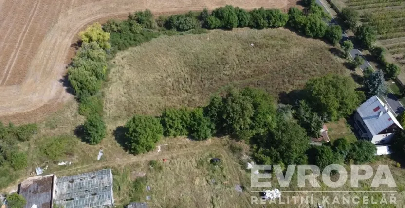 Prodej komerční nemovitosti, Ploskovice - Těchobuzice, Těchobuzice, 1180 m2