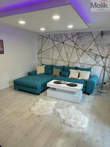 Prodej bytu 3+1, Teplice - Prosetice, Pod školou, 74 m2