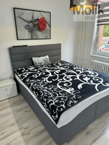 Prodej bytu 3+1, Teplice - Prosetice, Pod školou, 74 m2