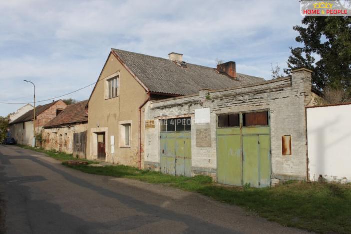 Prodej historického objektu, Bystřice, Ješutovo náměstí, 673 m2