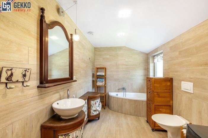 Prodej rodinného domu, Ždírec nad Doubravou - Údavy, 172 m2