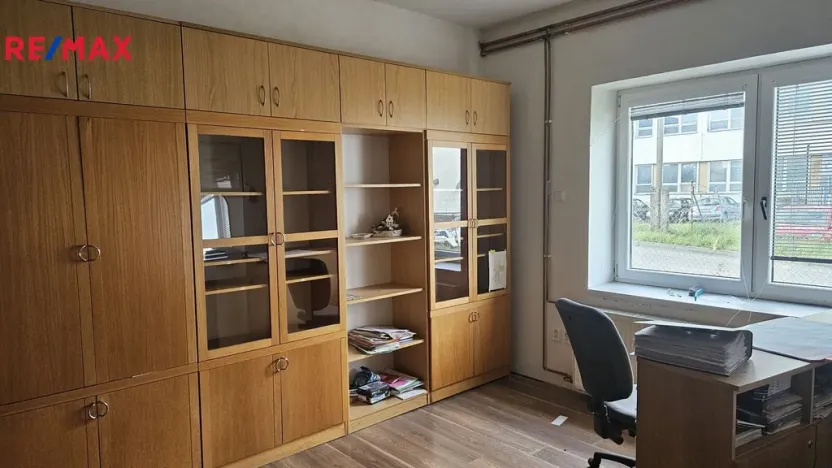 Pronájem obchodního prostoru, Strakonice - Strakonice I, Heydukova, 1280 m2