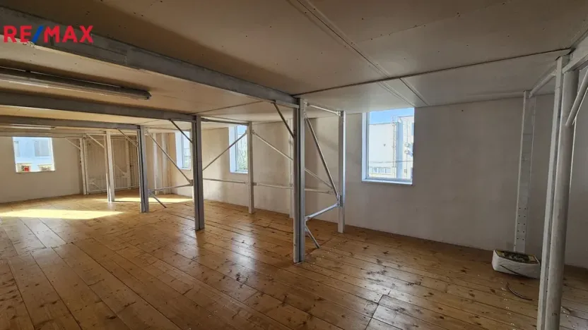 Pronájem obchodního prostoru, Strakonice - Strakonice I, Heydukova, 1280 m2