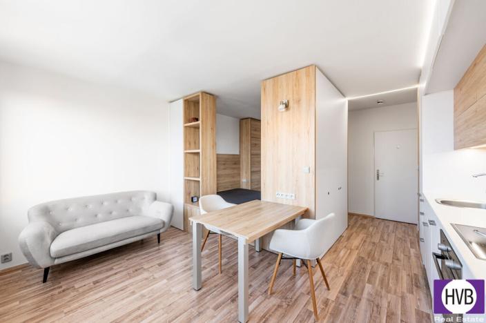 Prodej bytu 1+kk, Praha - Záběhlice, Topolová, 31 m2