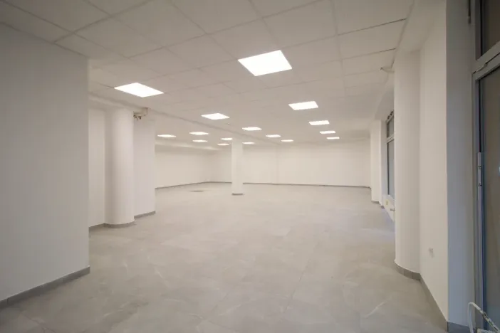 Pronájem obchodního prostoru, Chodov, náměstí ČSM, 180 m2