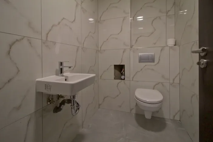 Pronájem obchodního prostoru, Chodov, náměstí ČSM, 180 m2