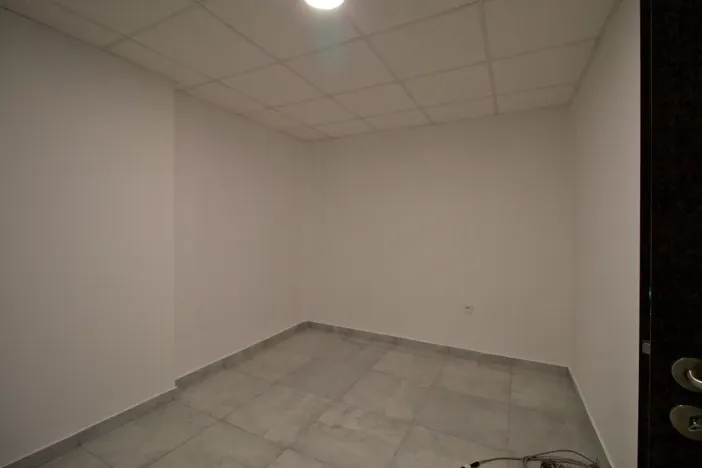 Pronájem obchodního prostoru, Chodov, náměstí ČSM, 180 m2