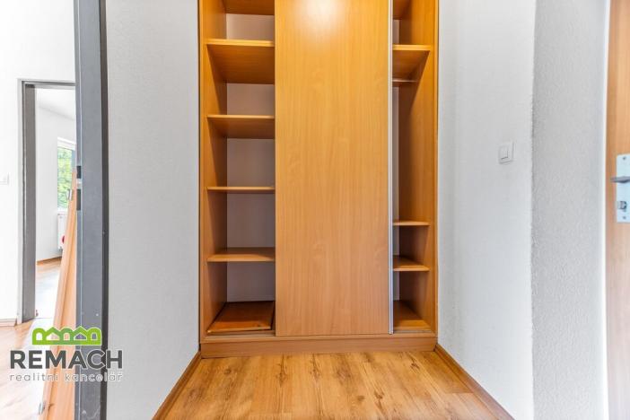 Pronájem bytu 2+kk, Hronov - Velký Dřevíč, 50 m2