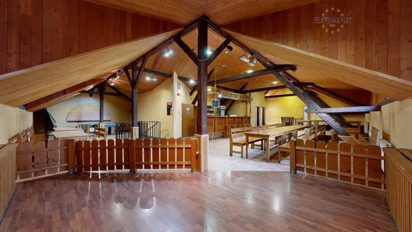 Prodej obchodního prostoru, Kralupy nad Vltavou - Mikovice, Lidové nám., 671 m2