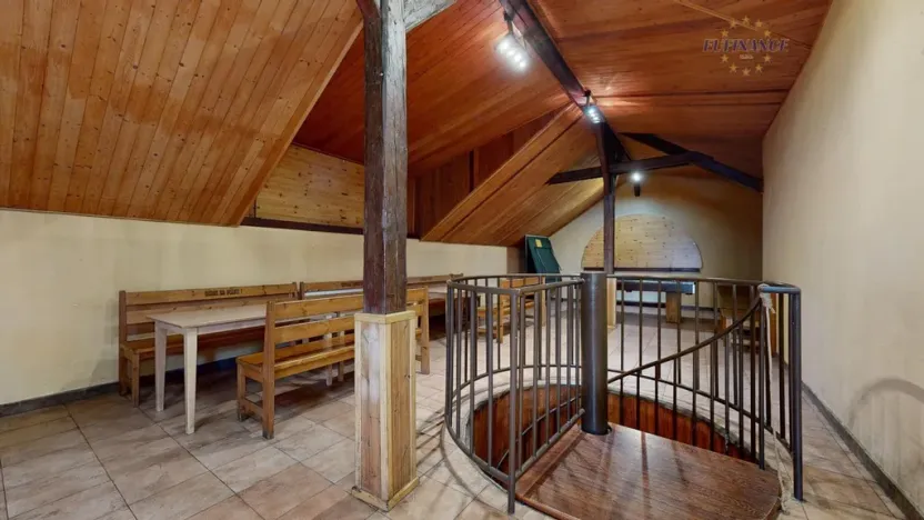 Prodej obchodního prostoru, Kralupy nad Vltavou - Mikovice, Lidové nám., 671 m2