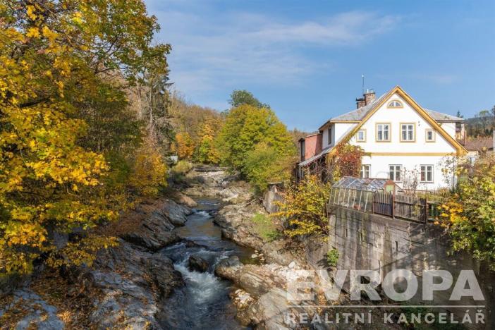 Prodej rodinného domu, Vrchlabí - Hořejší Vrchlabí, Tichá ulička, 195 m2