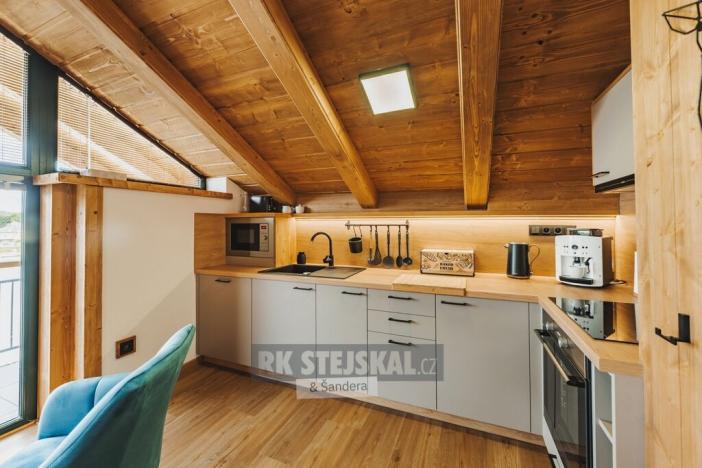 Pronájem bytu 2+kk, Frymburk, 66 m2