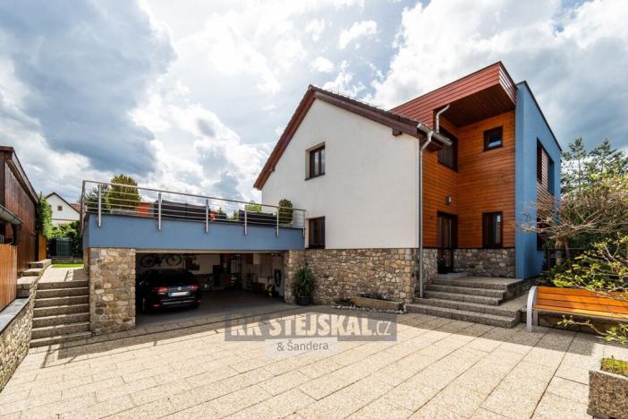 Prodej rodinného domu, Dubné, 261 m2