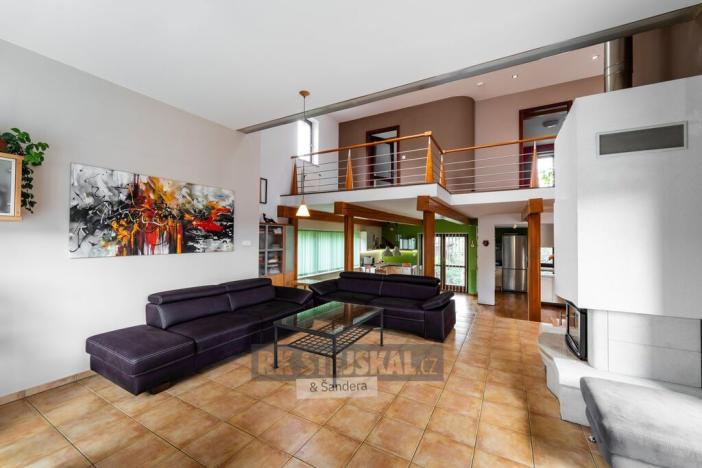 Prodej rodinného domu, Dubné, 261 m2