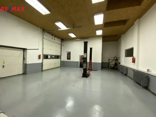 Pronájem skladu, Bruntál, Opavská, 120 m2