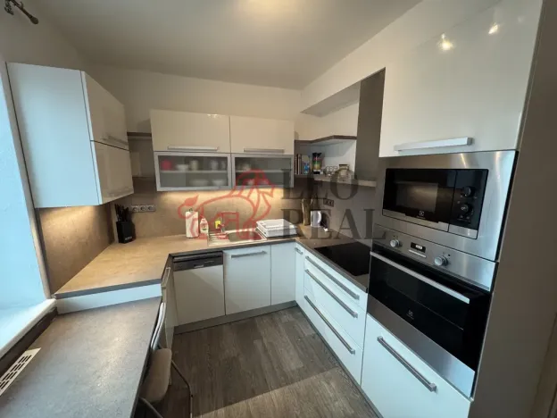 Prodej bytu 2+1, Brno - Líšeň, Molákova, 53 m2