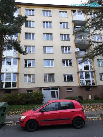 Pronájem bytu 2+1, Karlovy Vary, Buchenwaldská, 53 m2