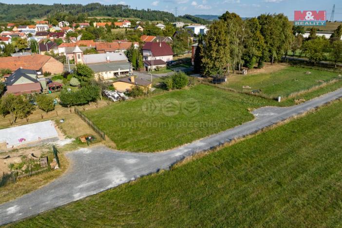 Prodej pozemku pro bydlení, Lešná - Perná, 1007 m2