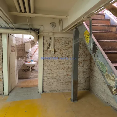 Pronájem obchodního prostoru, Hradec Králové, Švehlova, 85 m2