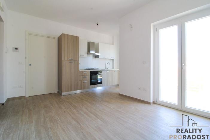 Prodej bytu 3+kk, Postilli,Itálie, 71 m2