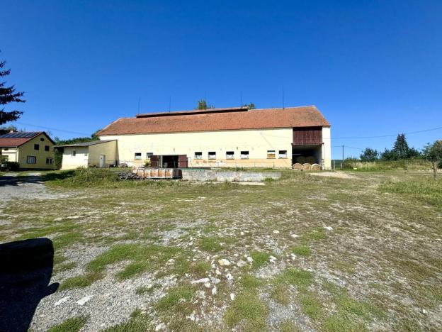 Prodej zemědělského objektu, Stráž - Bonětičky, 1700 m2