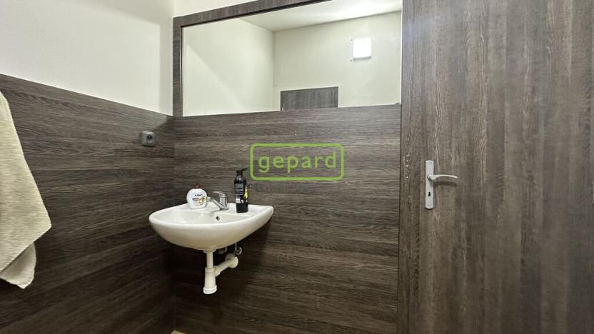 Pronájem skladu, Žatčany, 845 m2