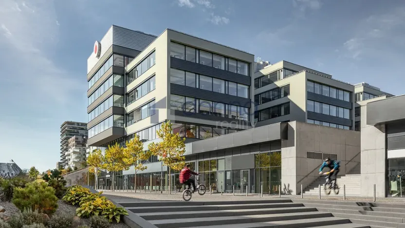 Pronájem kanceláře, Praha - Stodůlky, Laurinova, 1398 m2