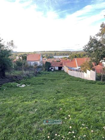 Prodej rodinného domu, Hlohovec, U sadů, 1953 m2