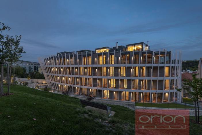 Pronájem bytu 2+kk, Praha - Smíchov, Holečkova, 88 m2