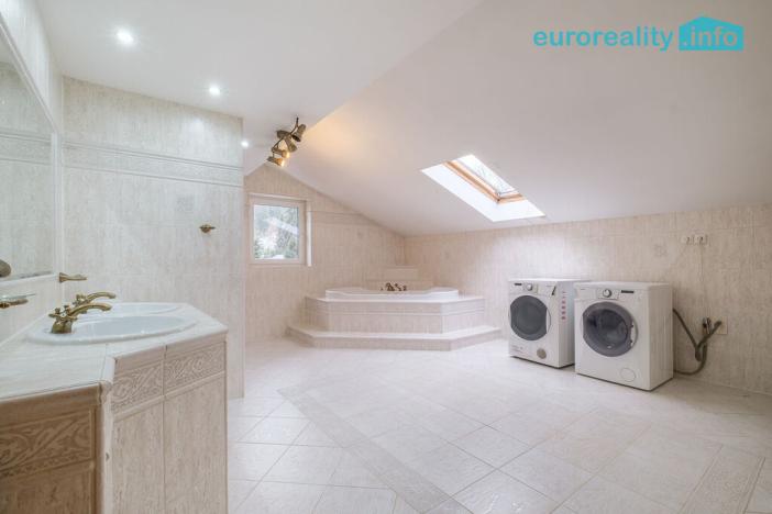 Prodej rodinného domu, Nové Hamry, 300 m2