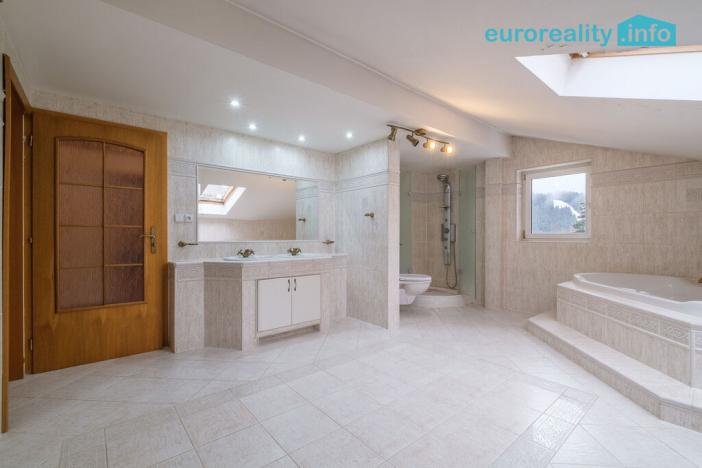 Prodej rodinného domu, Nové Hamry, 300 m2