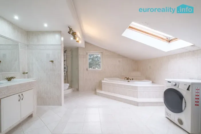 Prodej rodinného domu, Nové Hamry, 300 m2