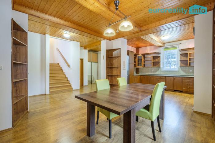 Prodej apartmánu, Nové Hamry, 1064 m2