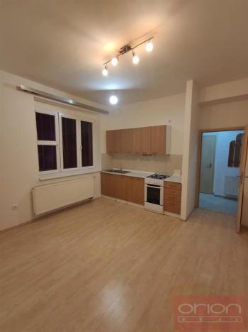 Pronájem bytu 1+kk, Praha - Kobylisy, Čimická, 27 m2