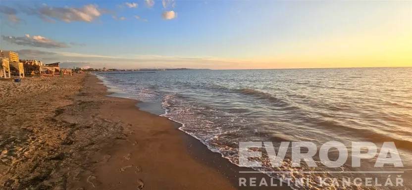 Prodej bytu 1+kk, Drač, Albania, Albánie, Rruga Liria, 37 m2