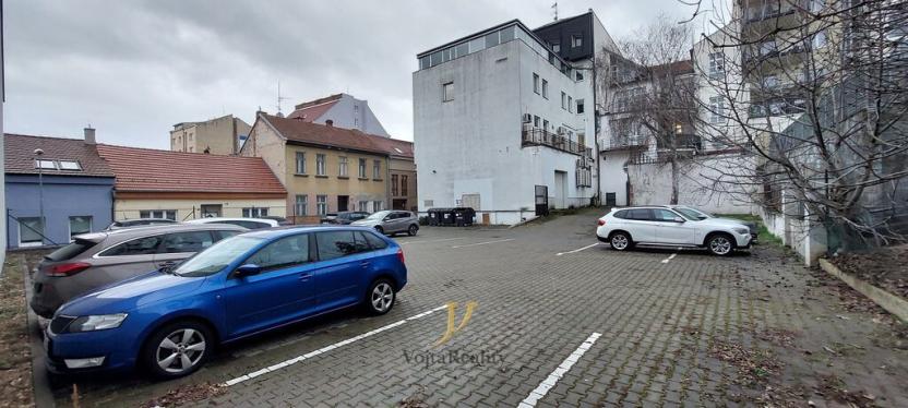 Pronájem garáže, Brno - Královo Pole, Palackého třída, 13 m2