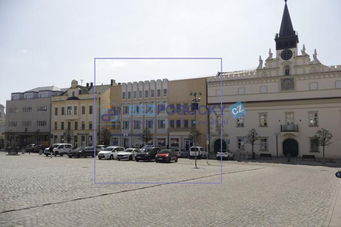 Pronájem kanceláře, Havlíčkův Brod, Havlíčkovo náměstí, 1200 m2