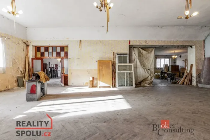 Prodej rodinného domu, Úsobí, 395 m2