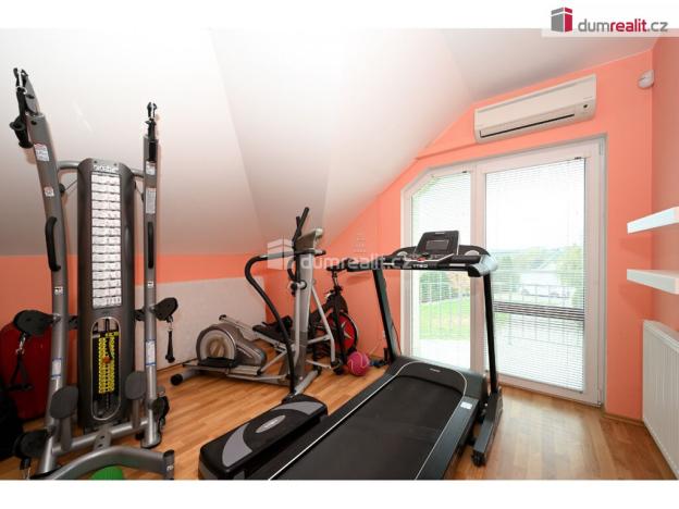 Prodej rodinného domu, Praha - Lochkov, K úvozu, 323 m2