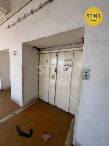 Pronájem skladu, Opava, Lepařova, 566 m2