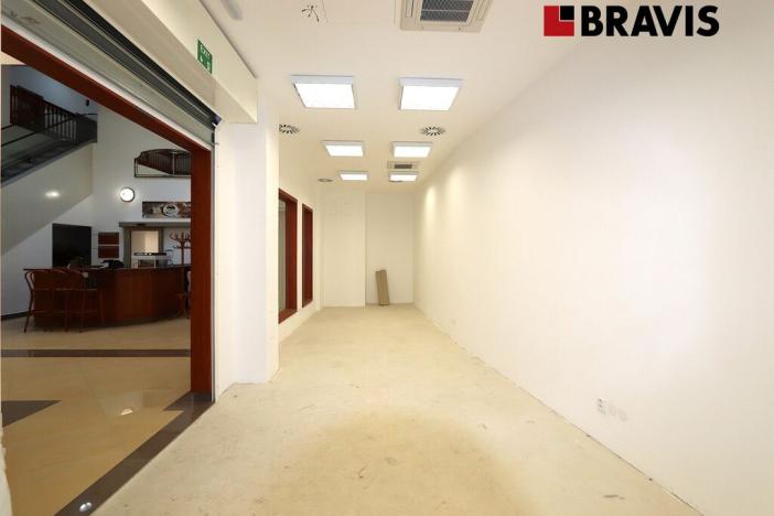 Pronájem obchodního prostoru, Brno, Starobrněnská, 12 m2